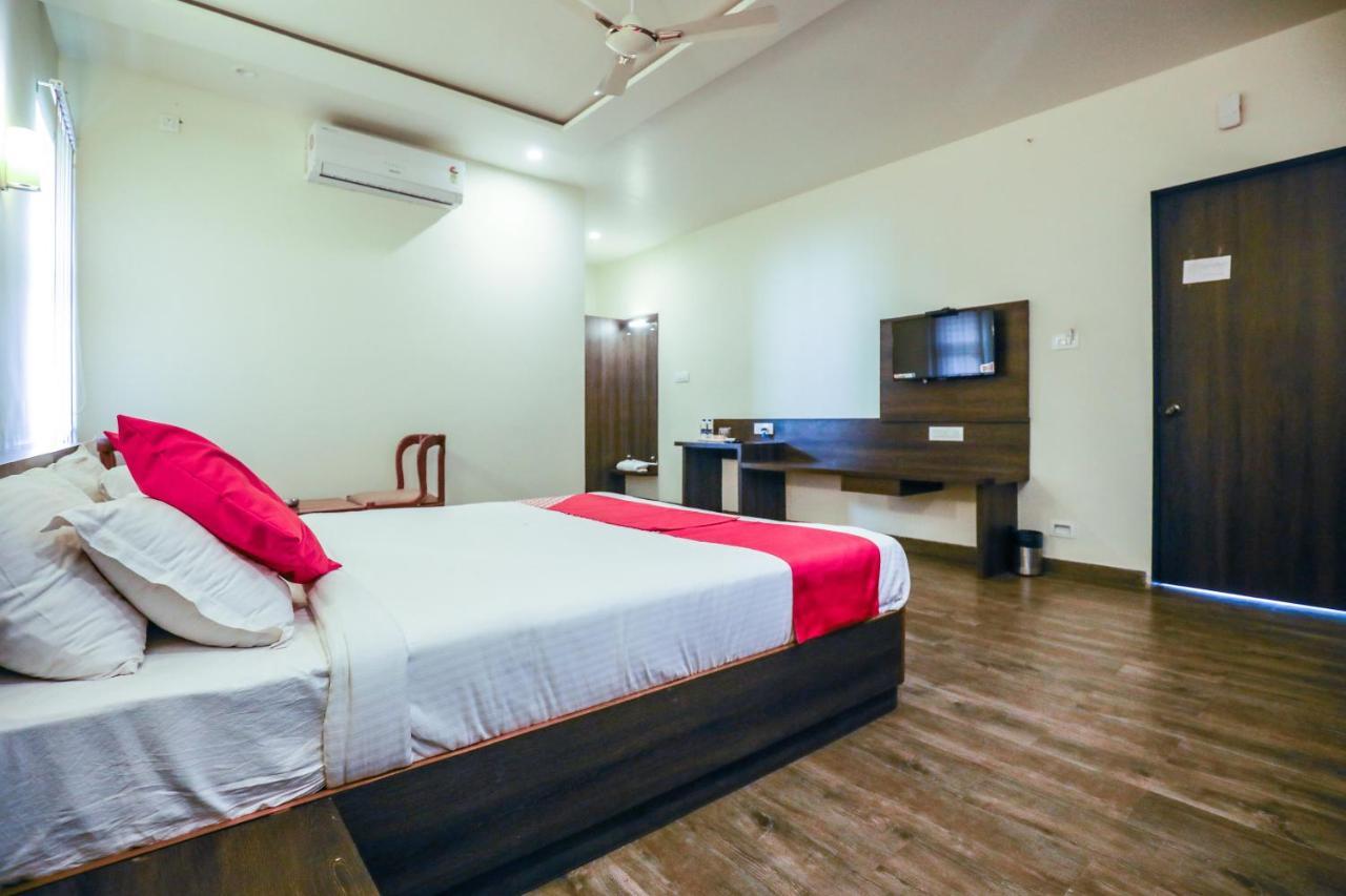 Hotel The Cult Hubli Ngoại thất bức ảnh