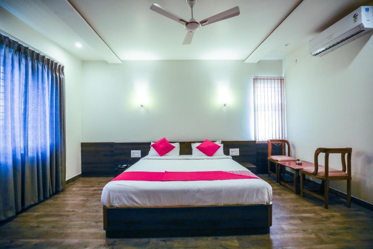 Hotel The Cult Hubli Ngoại thất bức ảnh