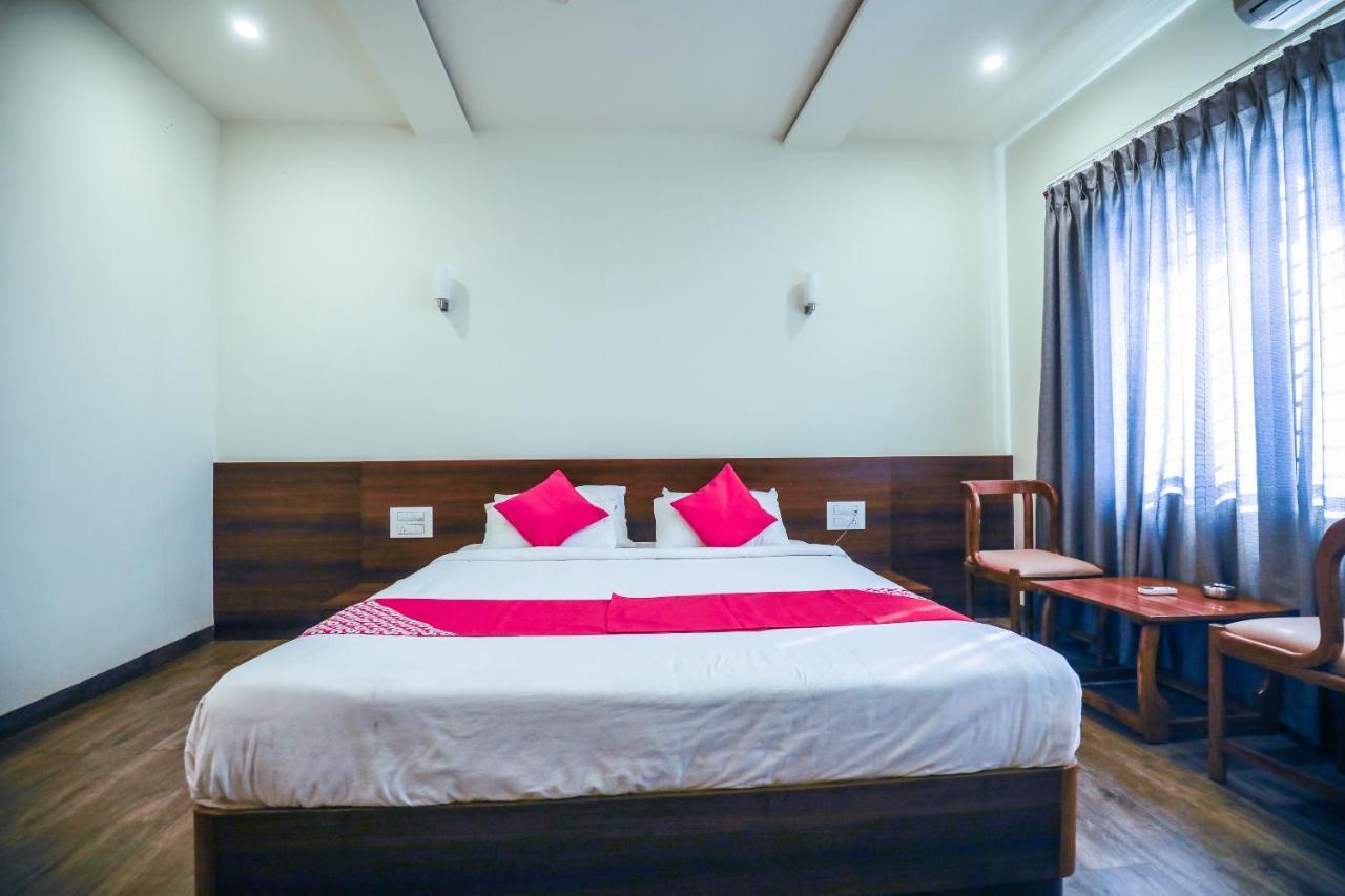 Hotel The Cult Hubli Ngoại thất bức ảnh